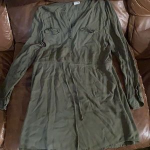 Paper crane. Long sleeve dress.